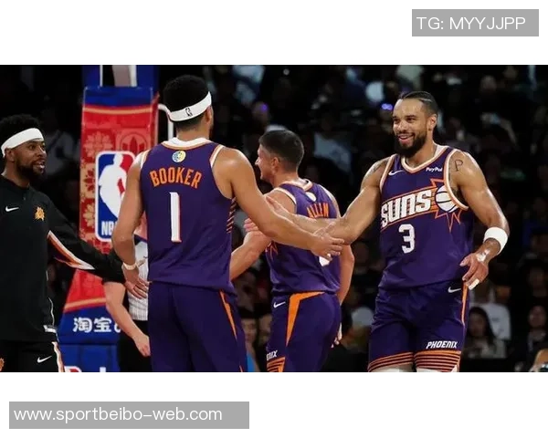 狄龙上半场表现抢眼15投8中砍下18分助球队奋战老东家 狄龙上半场表现抢眼15投8中砍下18分助球队奋战老东家