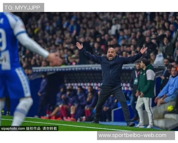 巴萨宣布不续约37岁莱万他拒绝前往阿拉伯联赛寻求新挑战